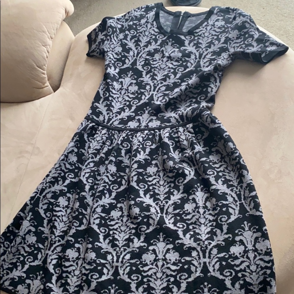 No name short sleeve sweater dress